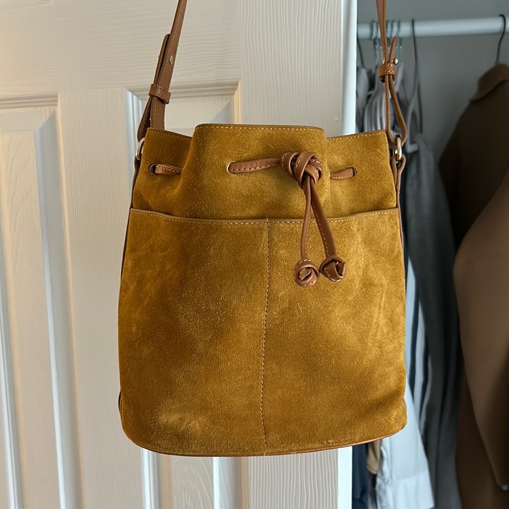SEZANE LIBERTÉ BUCKET BAG - HONEY